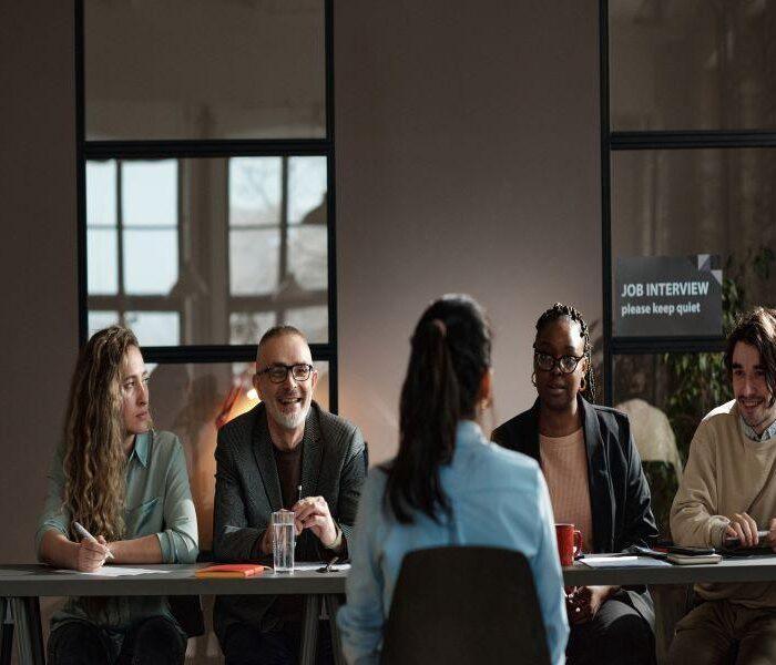 홍콩 법인의 급여관리 대행 서비스 이용에 대한 필요성