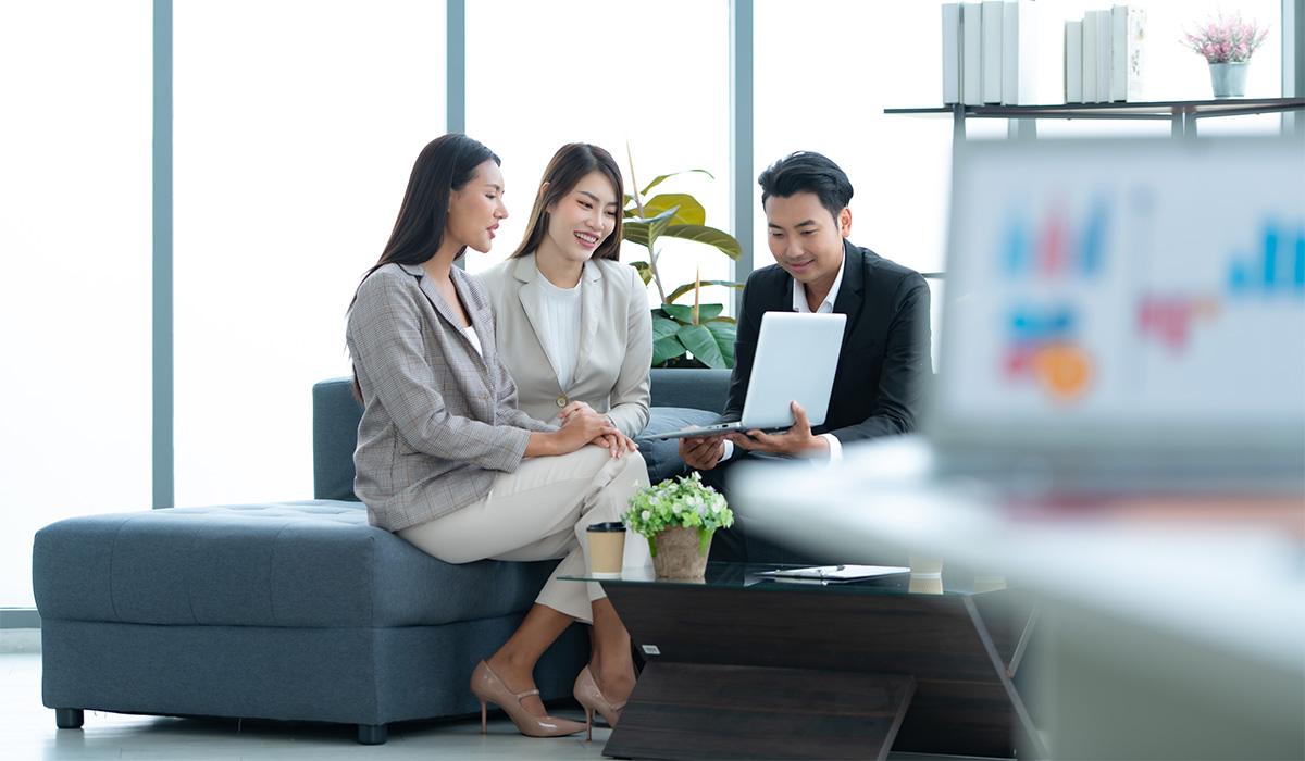 新加坡控股公司